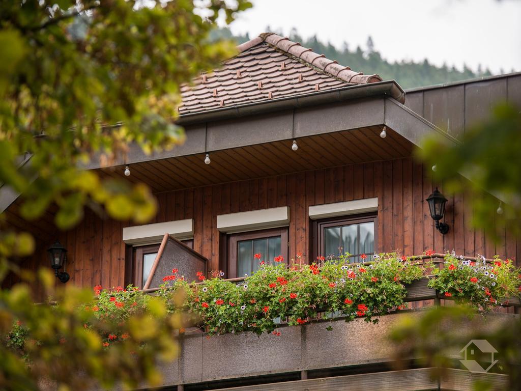 Hotel Restaurant Alte Linde バート・ヴィルトバート エクステリア 写真