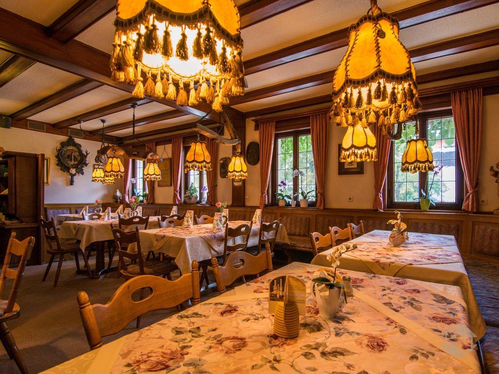 Hotel Restaurant Alte Linde バート・ヴィルトバート エクステリア 写真