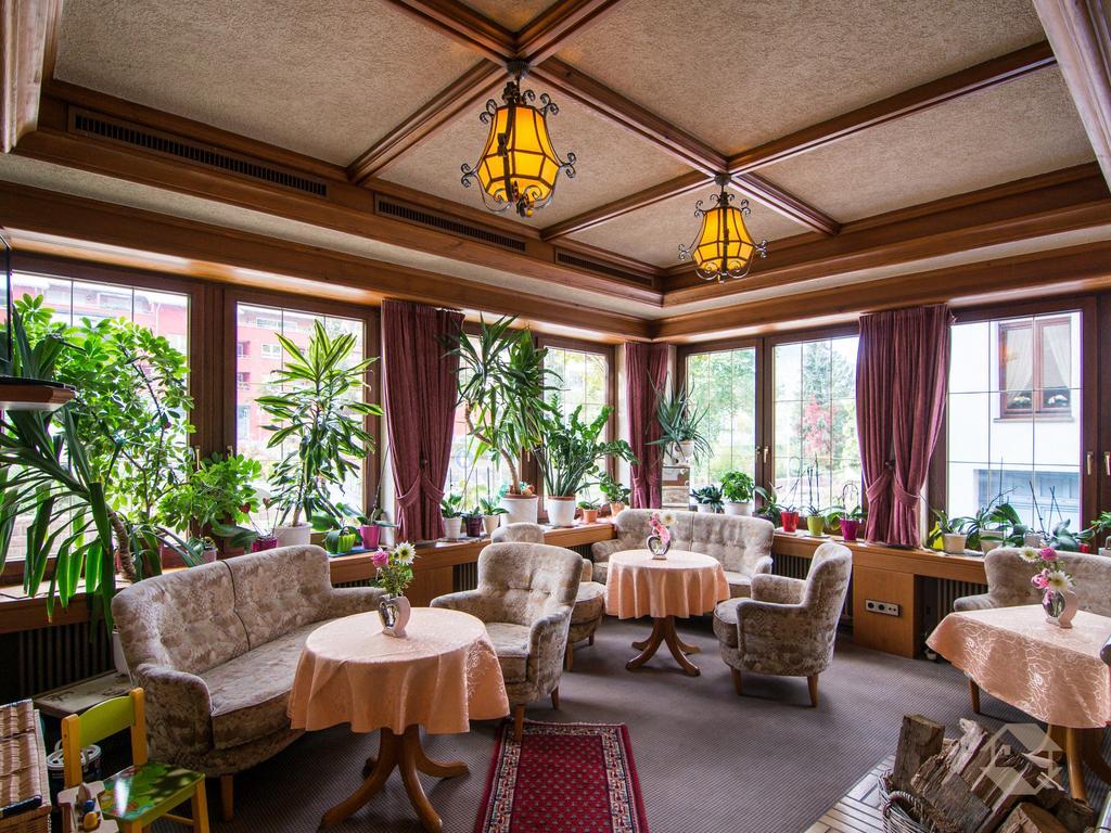 Hotel Restaurant Alte Linde バート・ヴィルトバート エクステリア 写真