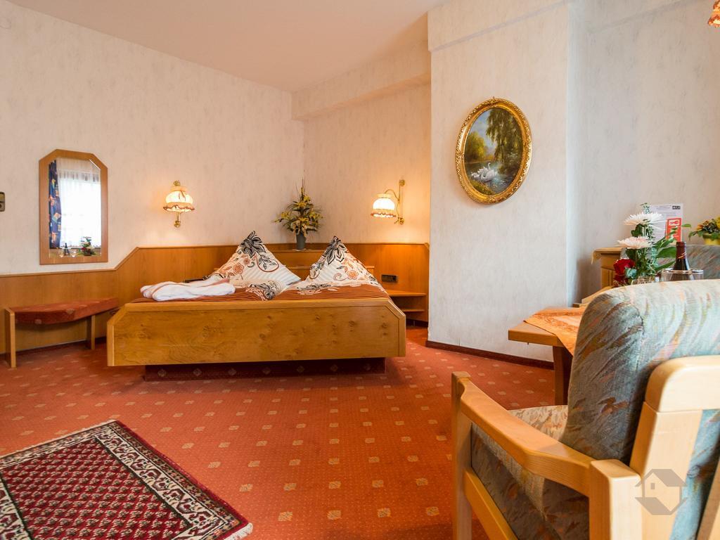 Hotel Restaurant Alte Linde バート・ヴィルトバート エクステリア 写真